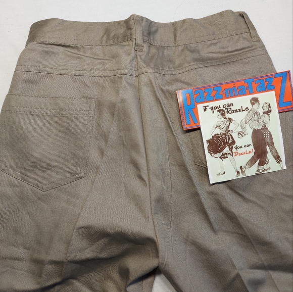 Vintage NWT High Waisted Tan Long Shorts, Womens 11 - Picture 7 of 10